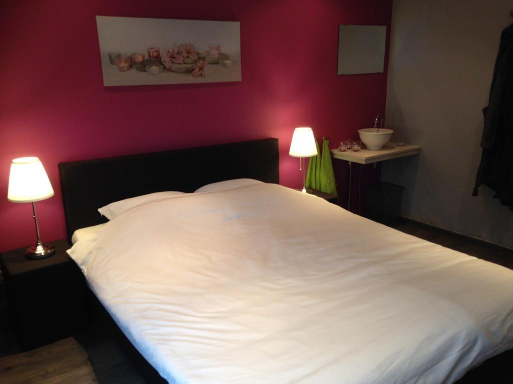 Vrije Vlinders Bed & Breakfast IJzendijke Ngoại thất bức ảnh