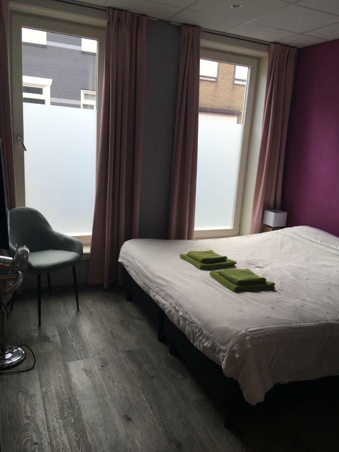 Vrije Vlinders Bed & Breakfast IJzendijke Ngoại thất bức ảnh